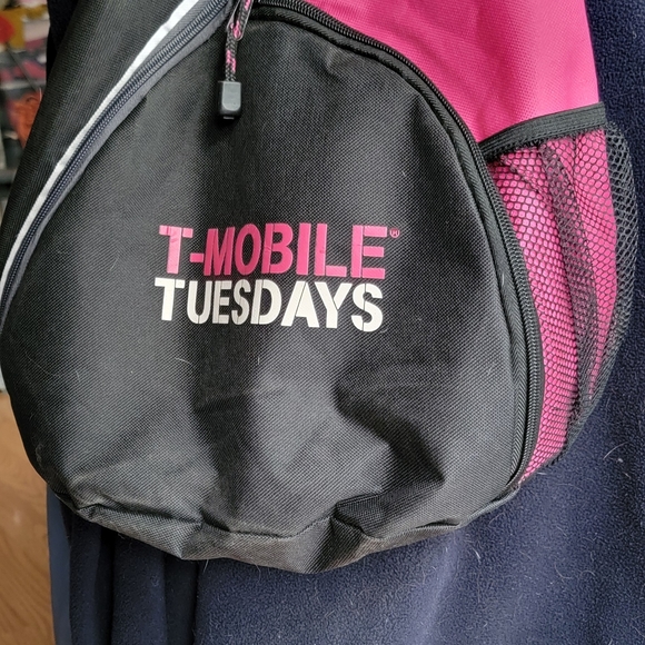 Tmobile Bag Set - Picture 2 of 14
